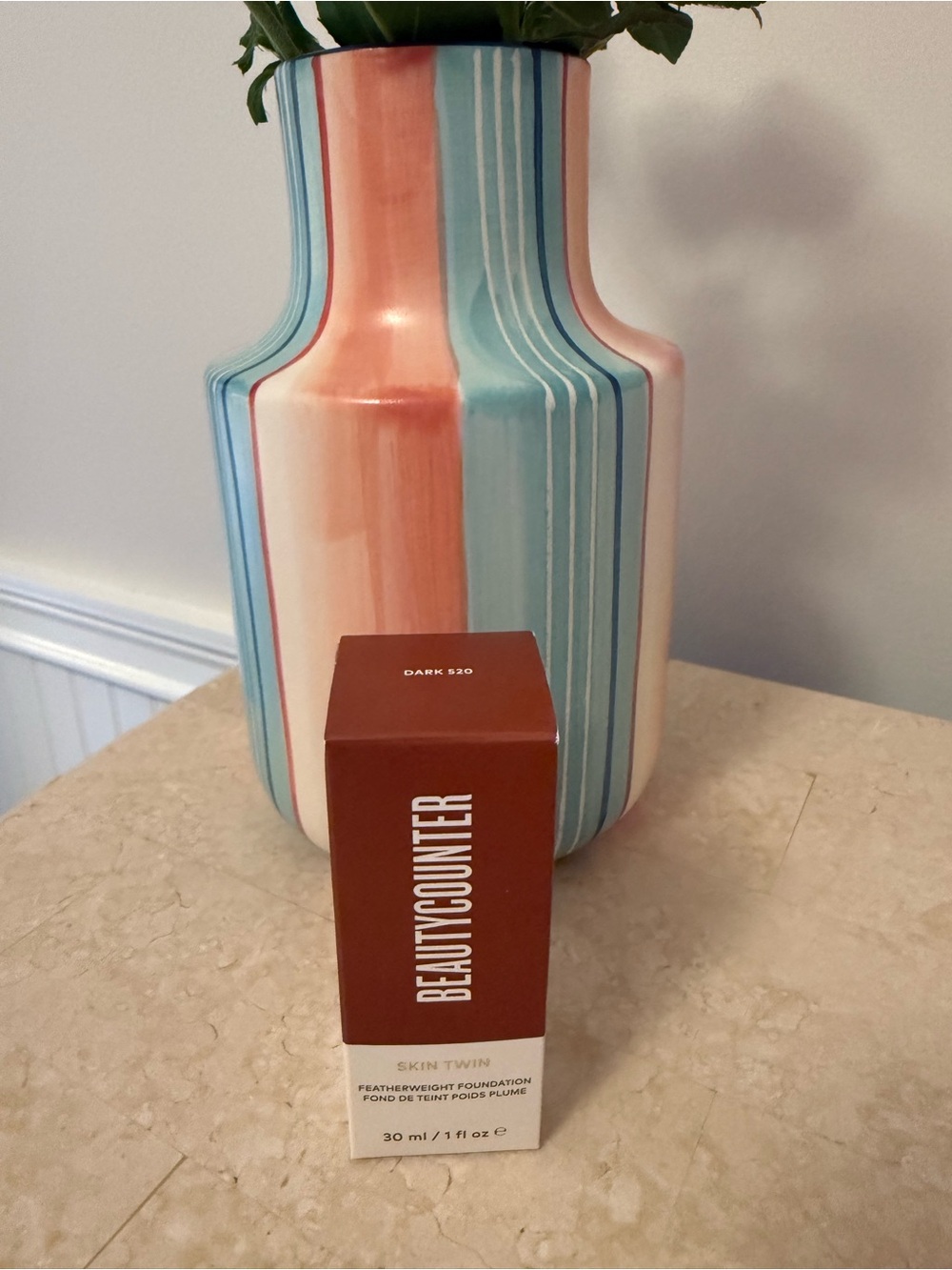 beautycounter Skin Twin Featherweight Foundation - Dark 520